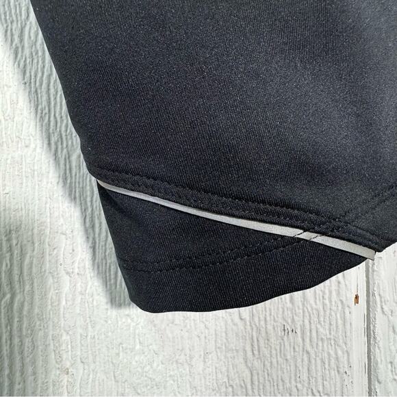 Athleta Quick Step Capri Athletic Leggings Black and Purple 819214 - Picture 11 of 13